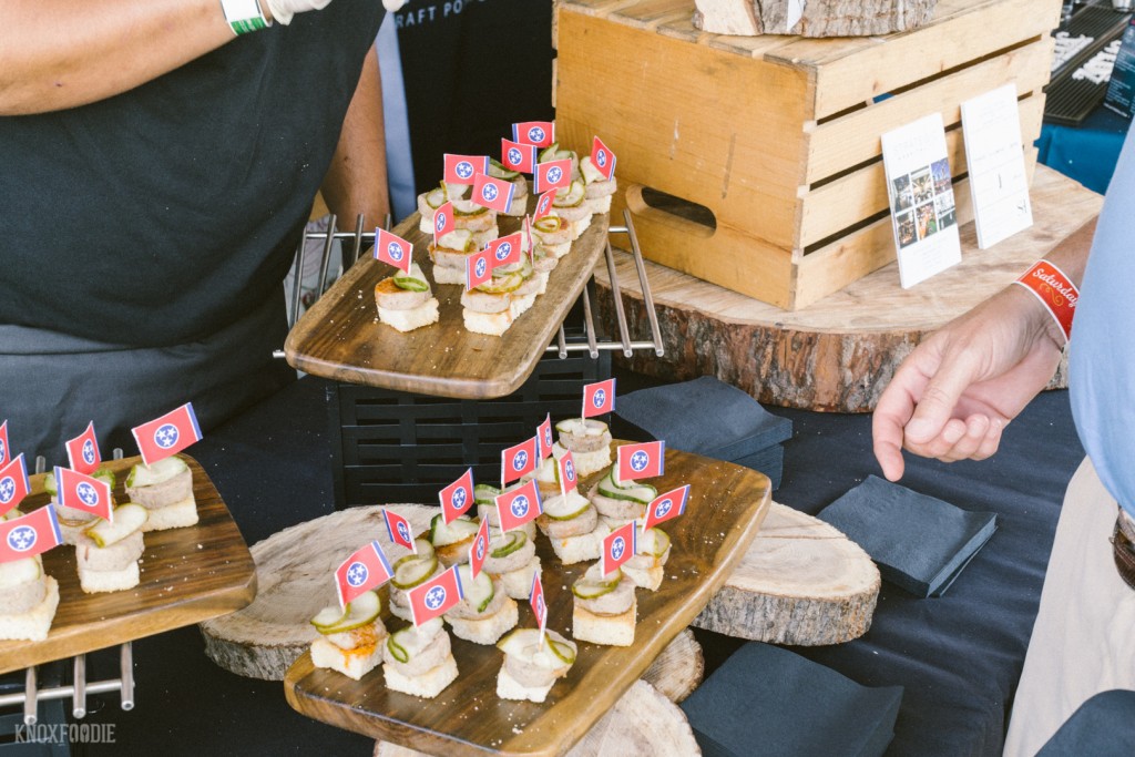 Pulled pork paté, house pickles, bread