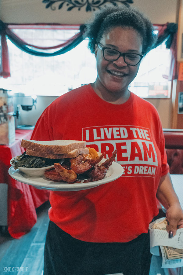 Jackies Dream - Soul Food and Hot Chicken Knoxville